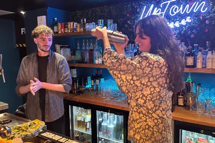 Shake, Mix & Sip: Cocktail Workshop in Old Nice