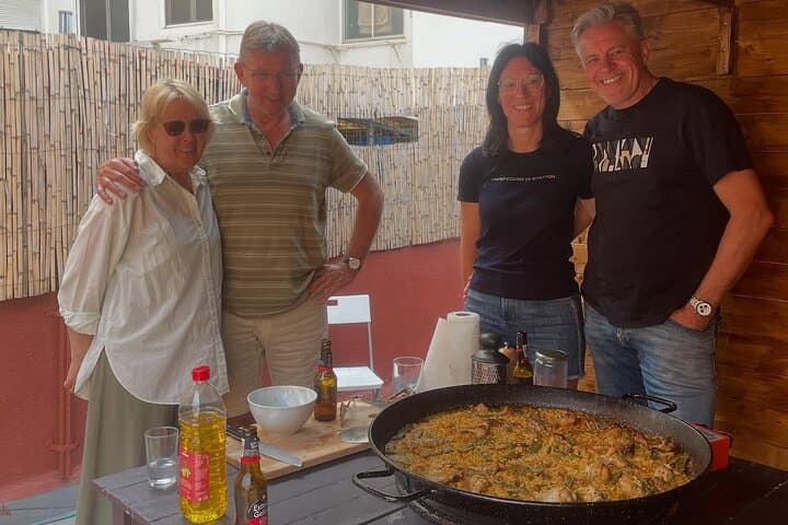 Experience the Art of Authentic Valencian Paella