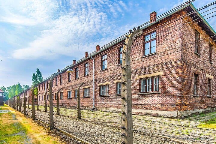 5-Day Poland Krakow Private Car Walking Tour