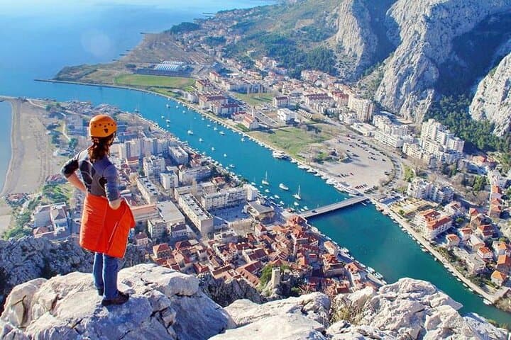 Omiš Private Half Day Tour Fort & Beach from Split: Cruise Guests