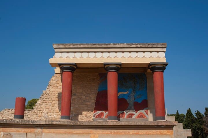Knossos Palace Heraklion City Tour