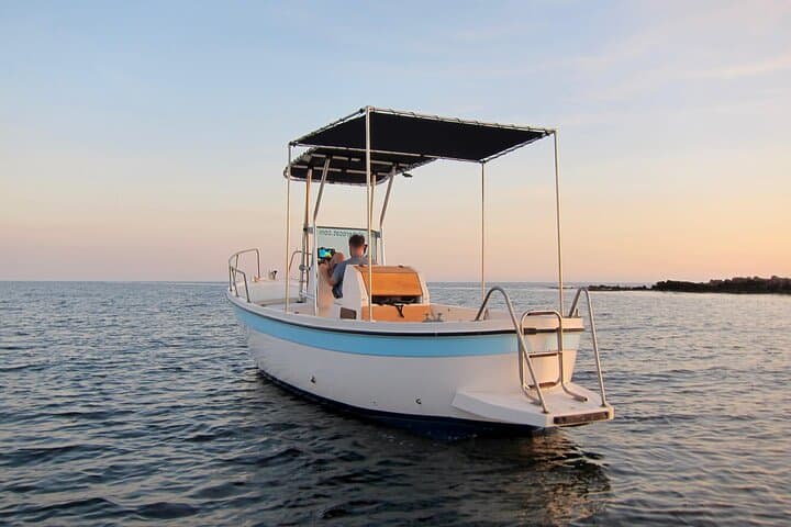 Motor Boat Excursion in the Alghero Harbour