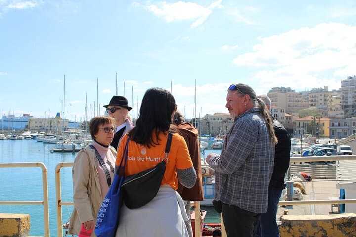 Heraklion Family Treasure Hunt with Food Stop
