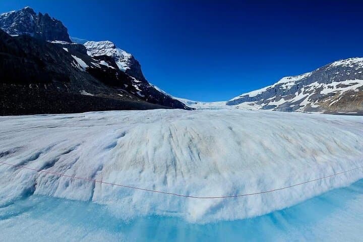 Spanish Private Tour to Columbia Icefields from Calgary