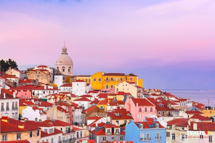 Private transfer from Seville to Lisbon