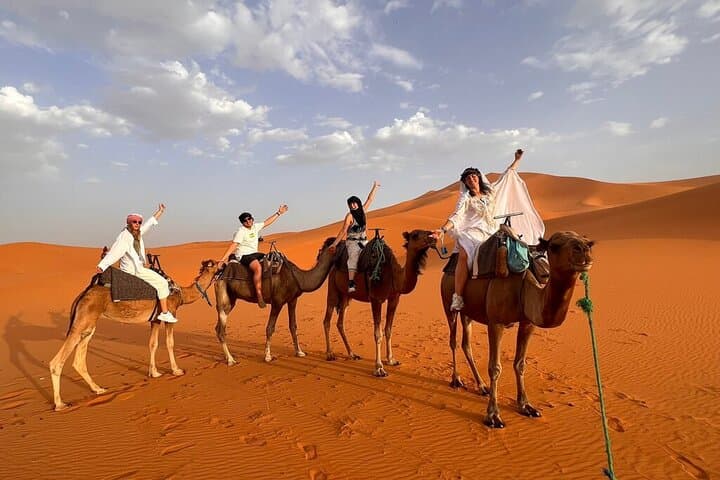3.Days Desert trip from Marrakech to Merzouga sandboarding