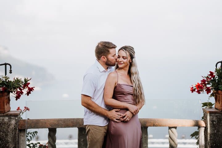 Private Photo Session with a Local Photographer in Ravello