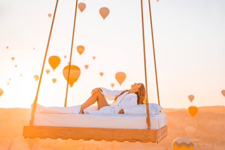 Photo Shoot with hot air balloons in Cappadocia