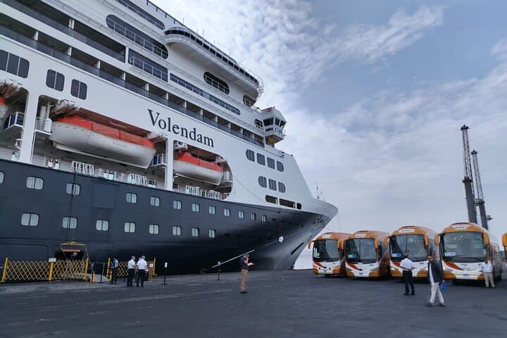 Ballestas Islands from Paracas | CRUISESHIP PASSENGERS