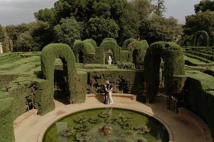 Private Photo Session with a Local Photographer in Barcelona