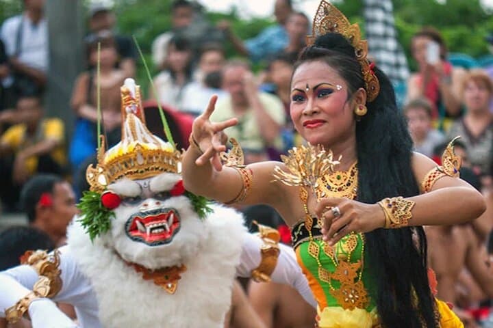 Bali Car Tour from Port of Benoa