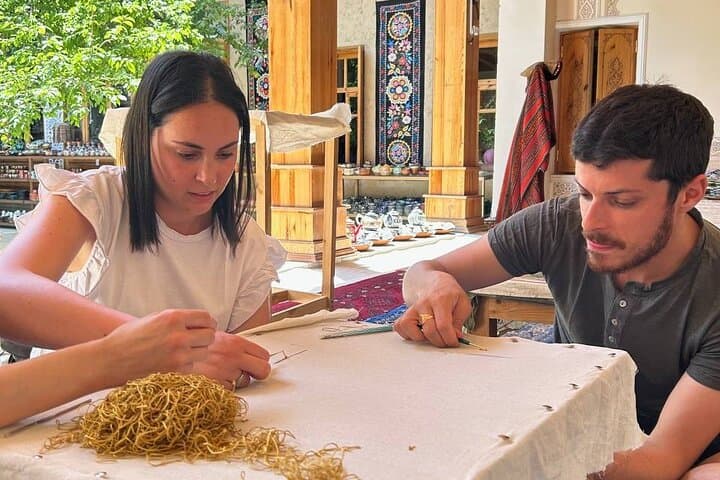 Tashkent: Suzani Masterclass and Cultural Immersion Tour