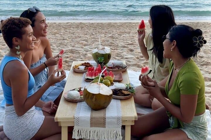 Luxe Escape to Uluwatu’s Hidden Beaches Picnic and Sunset Kecak