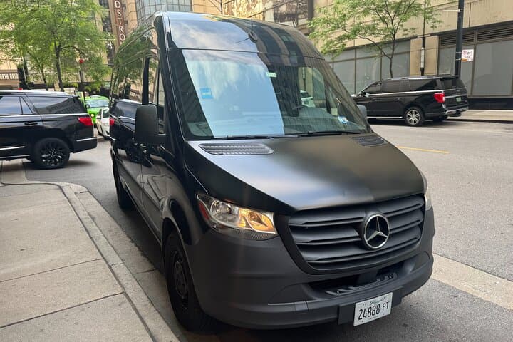 Group Van Transfers from Chicago O'Hare and Midway Airports