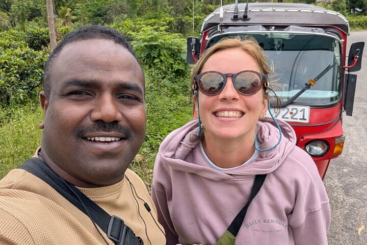 Explore Kandy Full Day Tuk Tuk City Tour