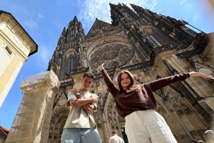 Private Prague Tour with Transfers and Local Tastings