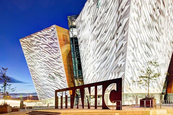 Belfast Titanic Experience & Black Taxi Political Conflict Tour
