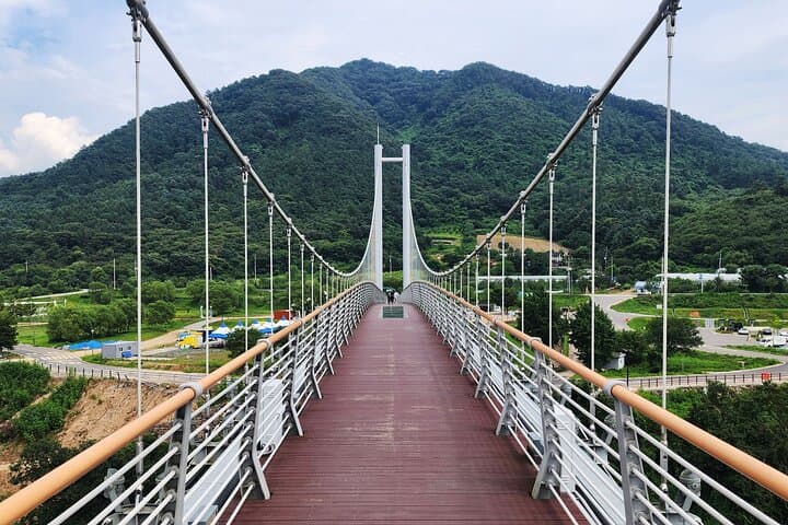 DMZ 2nd Tunnel, Pocheon Sky Bridge & Waterfall Tour from Seoul
