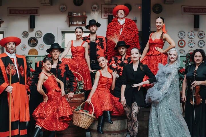 Budapest: Authentic Hungarian Dinner with Live Dance Show