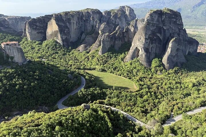 Meteora Monasteries Private Scenic Tour with Sunset Overlook