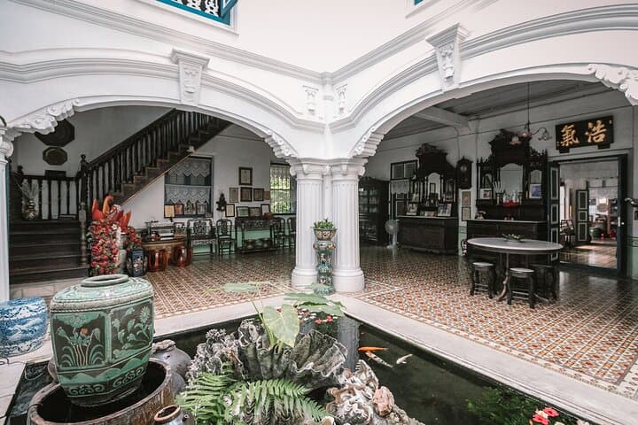 Phuket Morning Discovery Walk with Local Food