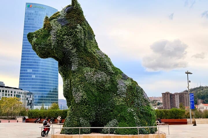 Bilbao Historic Walking Tour in Small Group