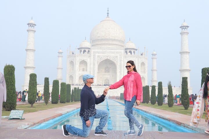 Taj Mahal and Agra Fort Private Guided Skip-The-Line Tour