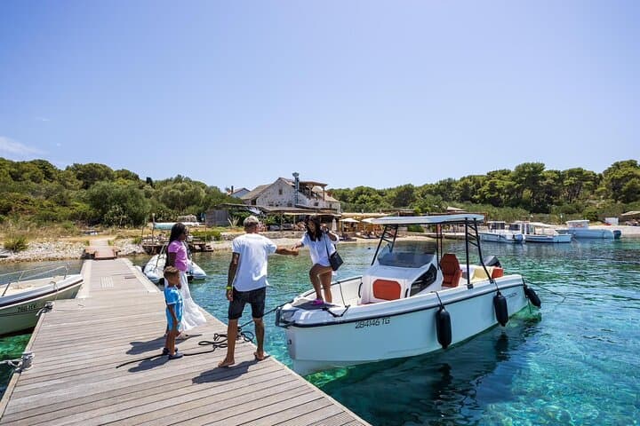 Island hopping (6 Islands) private tour from Trogir or Split