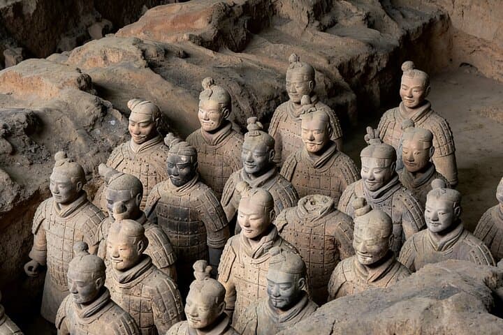 Xi'an in One Day from Kunming by Air: Terracotta Warriors, City Wall and More
