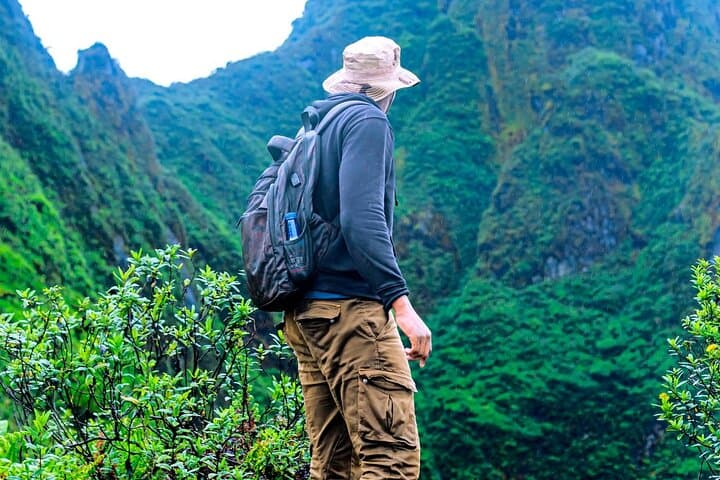 Bisoke or Sabyinyo Volcano Day Hike: Step Into the Clouds