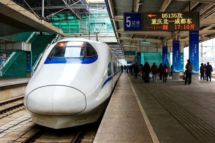 Private Transfer from Chengdu Railway Station to City Hotel
