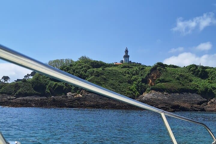 Discover Hondarribia from the Sea with Audio Guide
