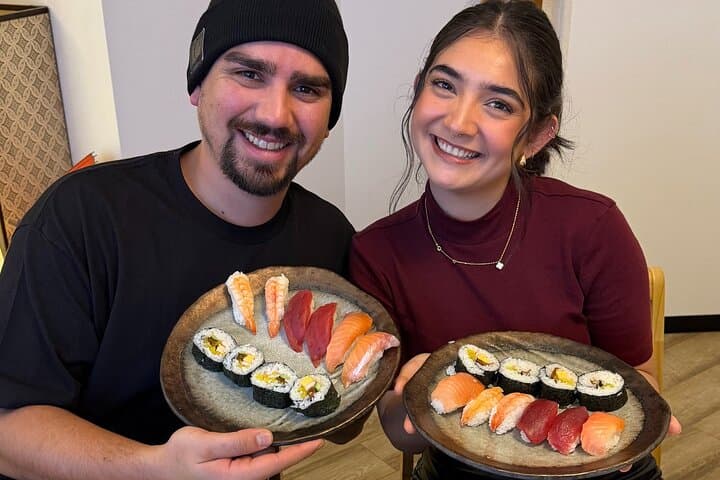Asakusa Tokyo Sushi Making Class : Sake Ceremony & Whisk Matcha