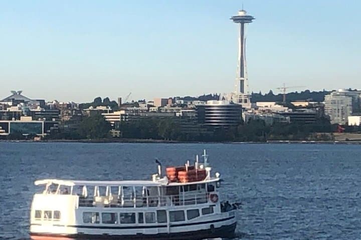Historic Sightseer Seattle Lakes Cruise with Taco Bar