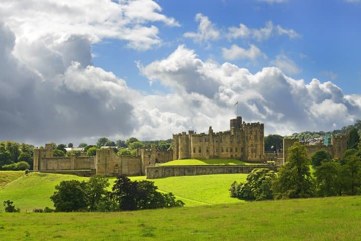 Harry Potter and English Castle Italian Tour Guide