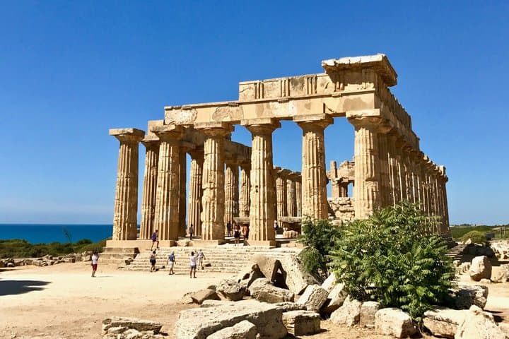 SELINUNTE and SEGESTA Private Tour with Guide Driver from Palermo