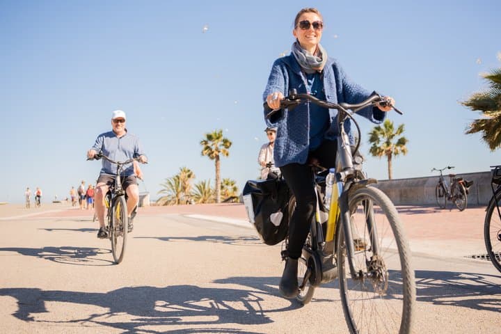 Barcelona in One Day eBike Tour with Park Güell Ticket