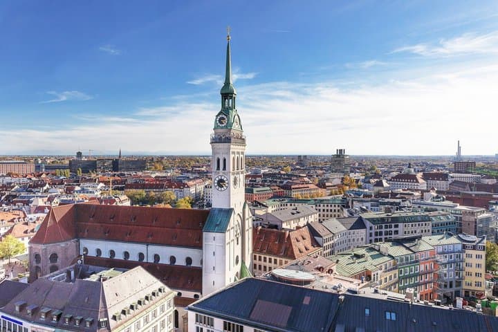 Munich Essentials - English Garden, Marienplatz & Royal Residenz