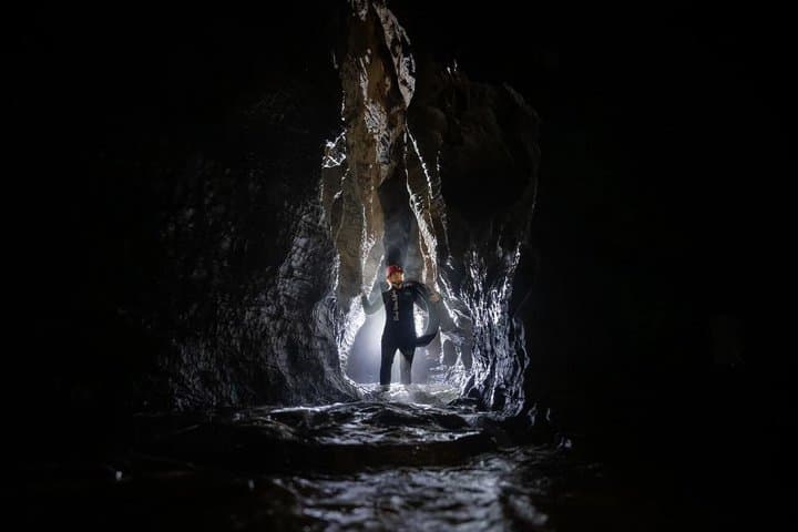 Black Water Rafting Experience Waitomo Caves Tour