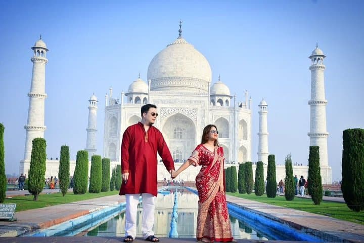 Skip-the-line Taj Mahal Sunrise Guided Private Agra Day Tour