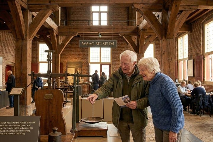 Private Walking Tour in Amsterdam: Historic Palace & Markets