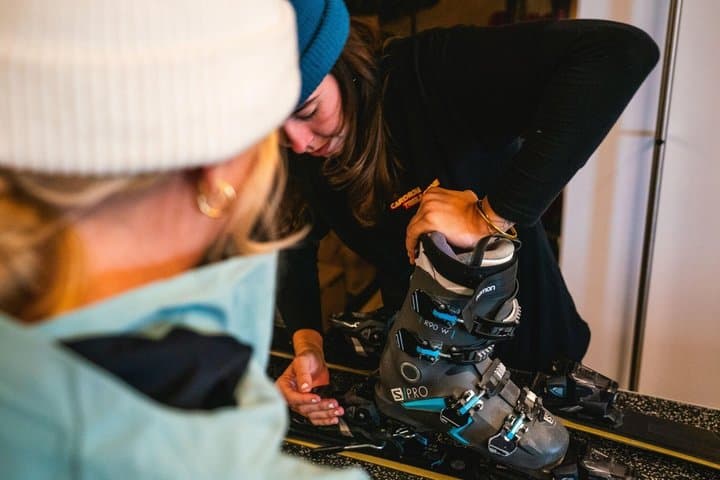 Cardrona Ski Pass & Rental Package