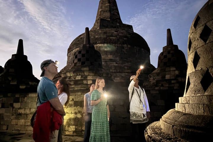 From Semarang Port: Borobudur Full Climb Up Guided Excursion