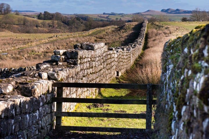 Hadrian's Wall & Northumberland Day Tour