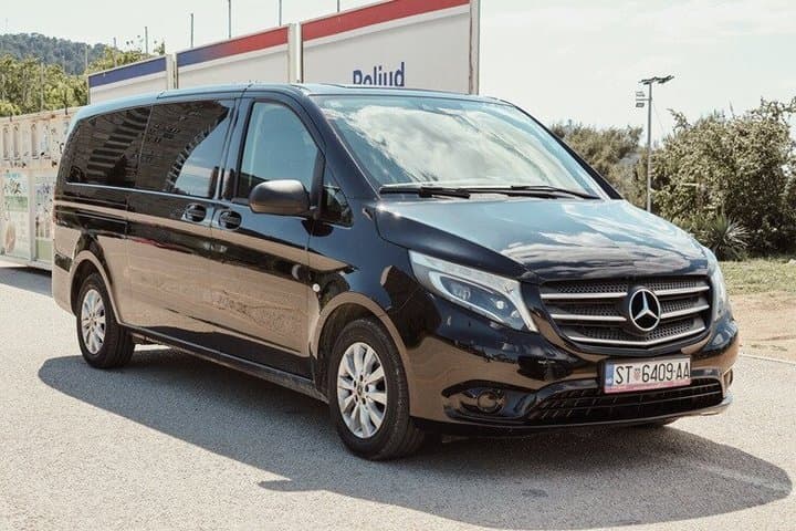 Private transfer from Split / Split airport to Zadar / Zadar airport