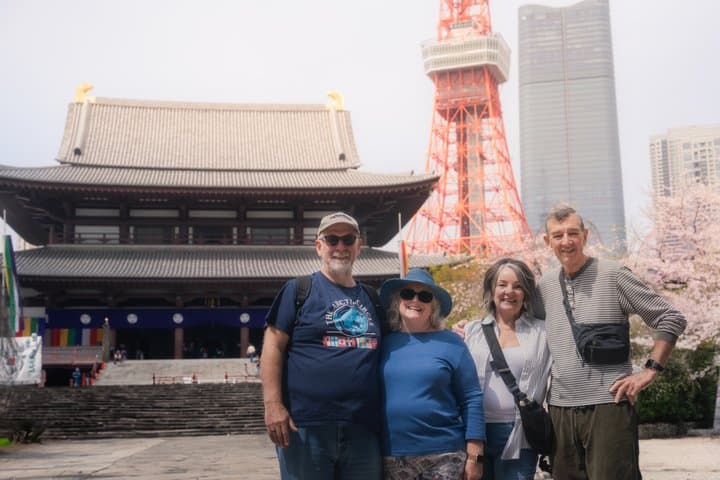 Tokyo Private Customized Walking Tour with a Next-Gen Local Guide