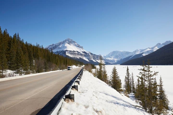 Anytime Transfer Private Shuttle Calgary Banff Canmore LakeLouise