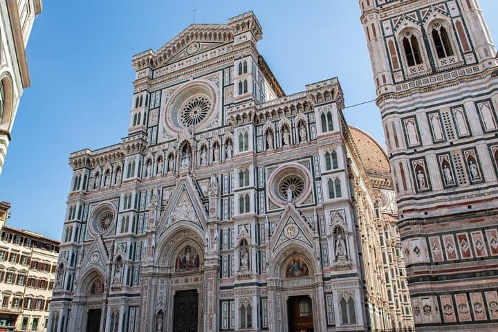 Experience Florence: Streets, Cathedrals & Local Market Flavors