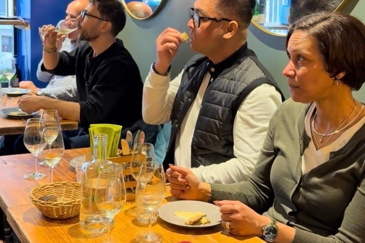 Natural Wine Tasting and Cheese pairing with a Sommelier