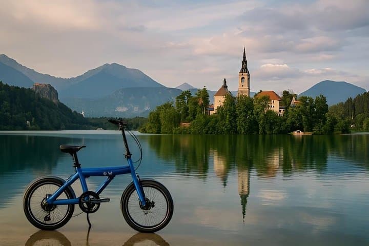 2-Hour E-bike Rental in Lake Bled